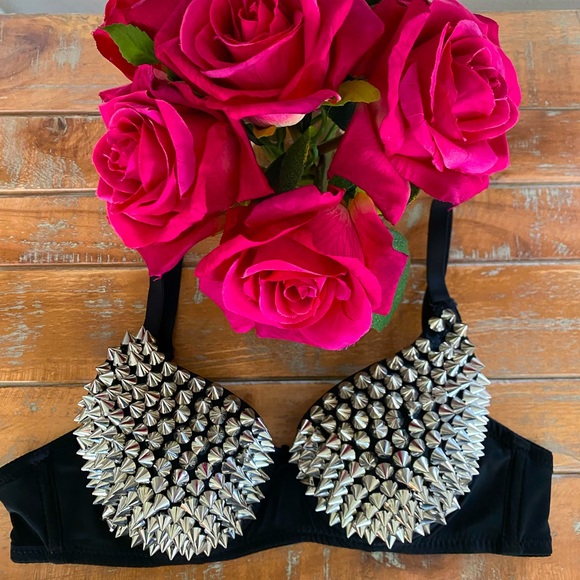 Good Time Metallic Spiked Studded Push-up Bra (Size 34B)🌹 - Picture 8 of 15